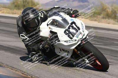 media/Nov-16-2025-Race Pace (Sun) [[8c5fa54630]]/Verified Riders/4-Turn 3 Inside (1050am)/